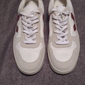 COPY - VEJA SHOES SIZE 9